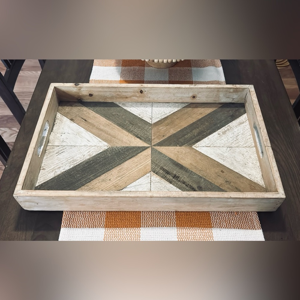 Great like new condition, Kirkland tray!